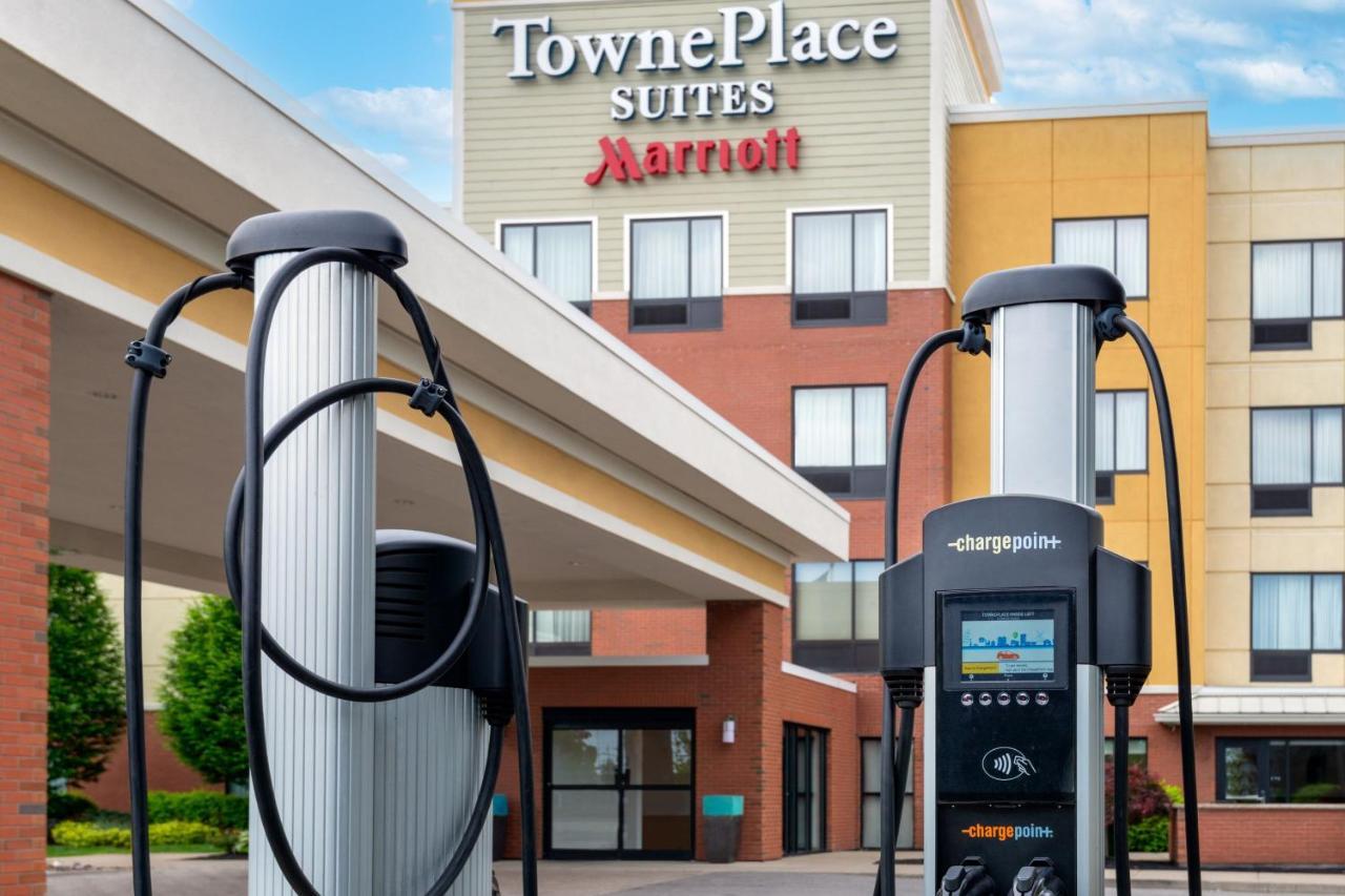 Towneplace Buffalo Airport