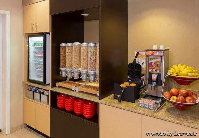 Towneplace Buffalo Airport Hotel